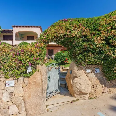 Casa N 8 Li Menduli Vakantiehuis *